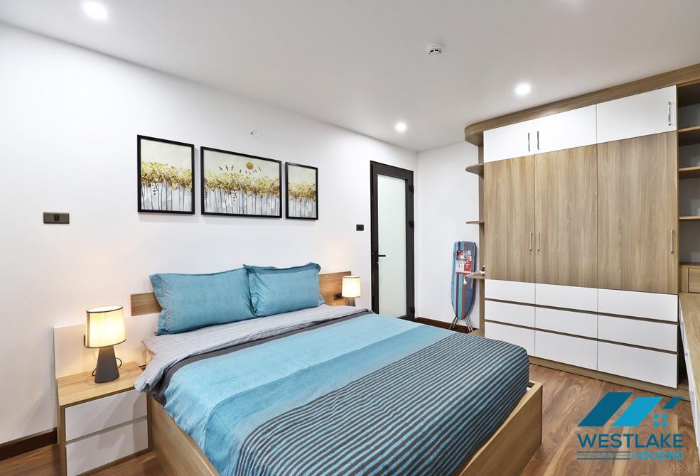 Good price 02 bedrooms apartment for rent on Xuan La street, Tay Ho, Ha Noi