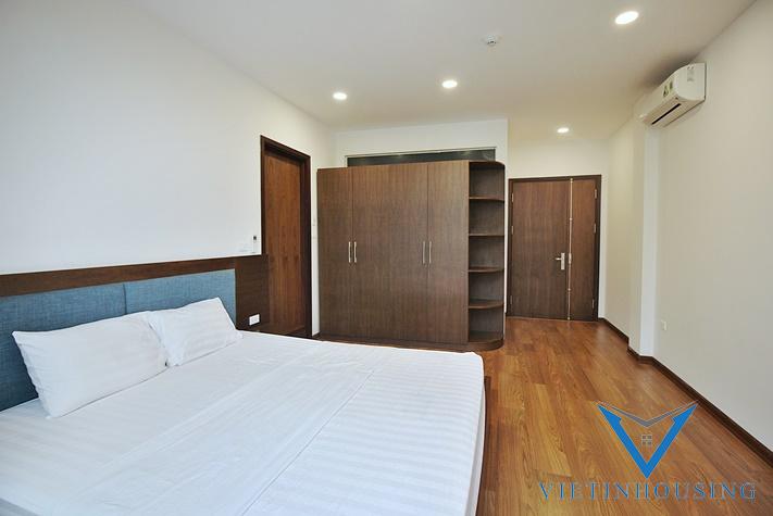 căn Hộ 2 Phòng Ngủ 2 Vệ Sinh Đẹp Hiện Đại Trên Phố Xuân DiêuTây Hô Cho Thuê