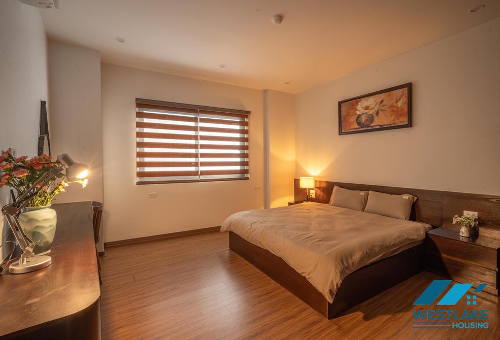 Green view 02 bedrooms apartment on Vu Mien street, Tay Ho, Ha Noi for rent