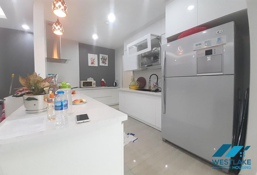 Cho thuê căn hộ 3 phòng ngủ xinh xắn, hiện đại tại khu đô thị Ciputra, Hà Nội Cho thuê căn hộ 3 phòng ngủ xinh xắn, hiện đại tại khu đô thị Ciputra, Hà Nội