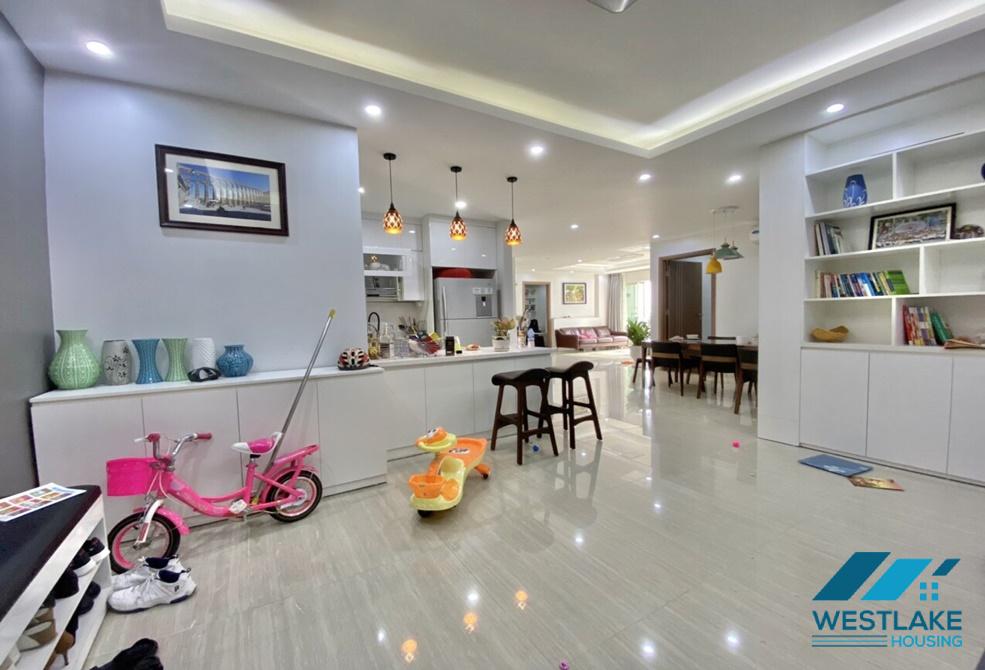 Cho thuê căn hộ 3 phòng ngủ xinh xắn, hiện đại tại khu đô thị Ciputra, Hà Nội Cho thuê căn hộ 3 phòng ngủ xinh xắn, hiện đại tại khu đô thị Ciputra, Hà Nội