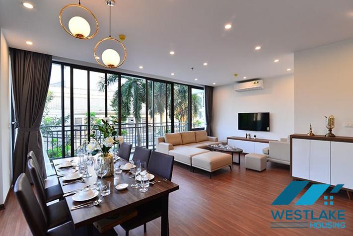 Modern 3 bedrooms apartment with huge balcony for rent in Tay Ho, Ha Noi