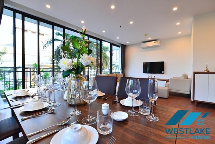Modern 3 bedrooms apartment with huge balcony for rent in Tay Ho, Ha Noi