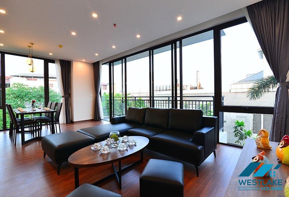 Beautiful 03 bedroom apartment with lake view for rent on Tu Hoa street, Tay Ho, Ha Noi