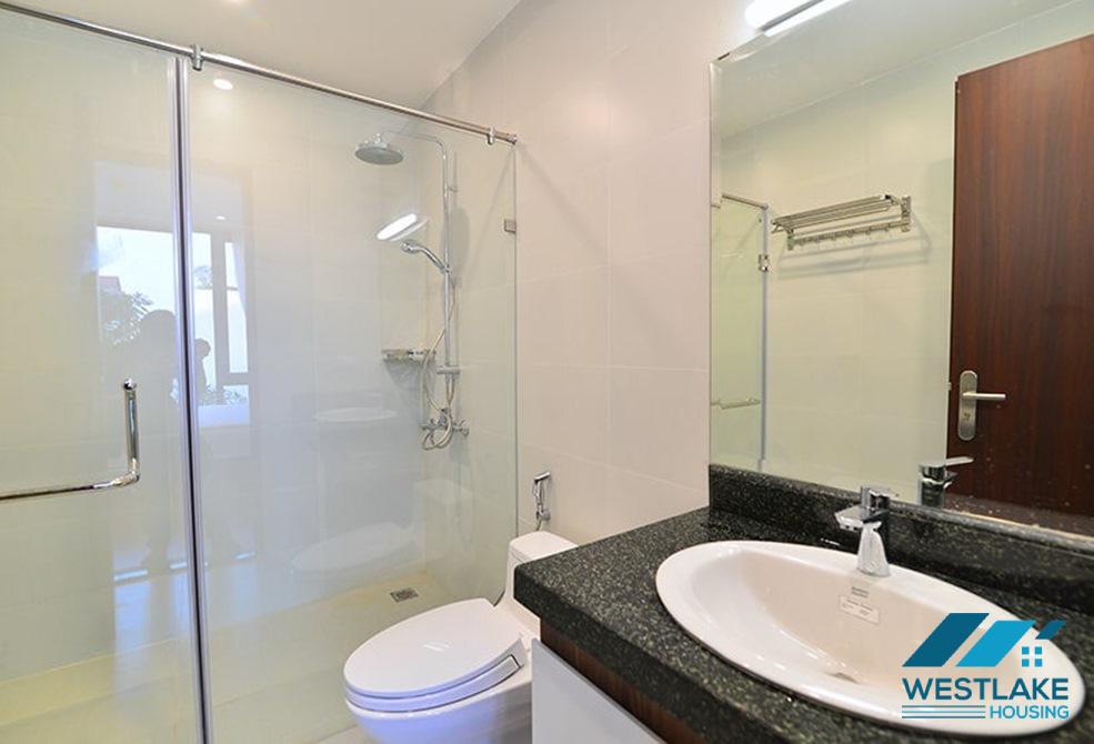 Beautiful 03 bedroom apartment with lake view for rent on Tu Hoa street, Tay Ho, Ha Noi