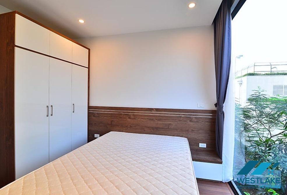 Beautiful 03 bedroom apartment with lake view for rent on Tu Hoa street, Tay Ho, Ha Noi