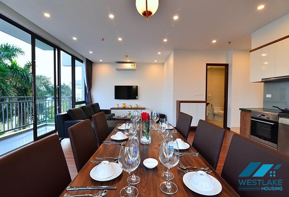 Beautiful 03 bedroom apartment with lake view for rent on Tu Hoa street, Tay Ho, Ha Noi