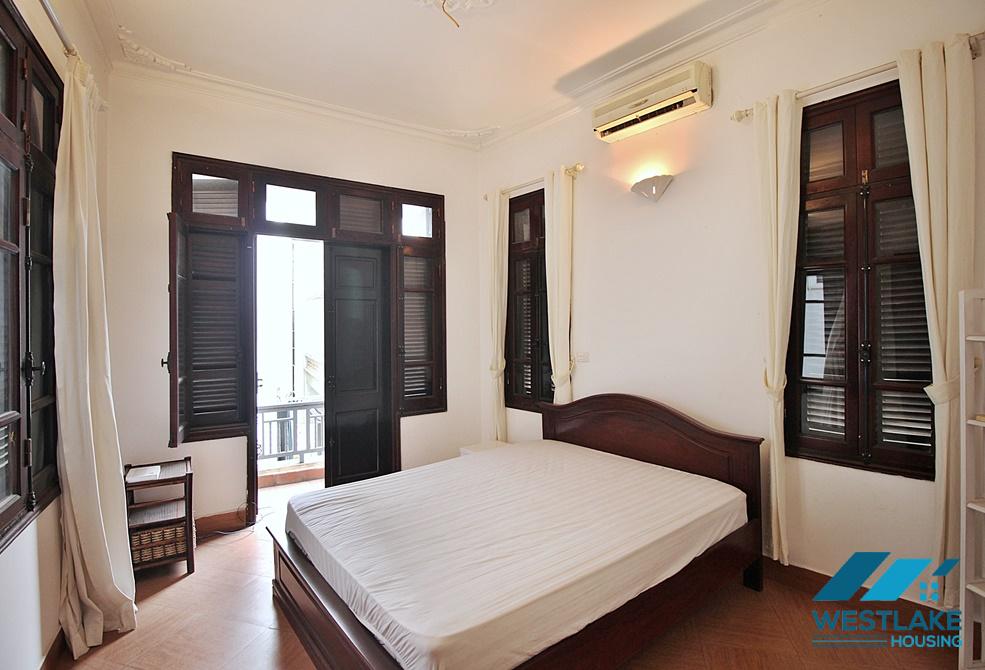 A cheap 4 bedroom house for rent in Tu Hoa, Tay Ho, Ha Noi