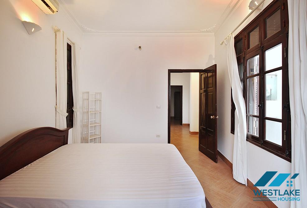 A cheap 4 bedroom house for rent in Tu Hoa, Tay Ho, Ha Noi