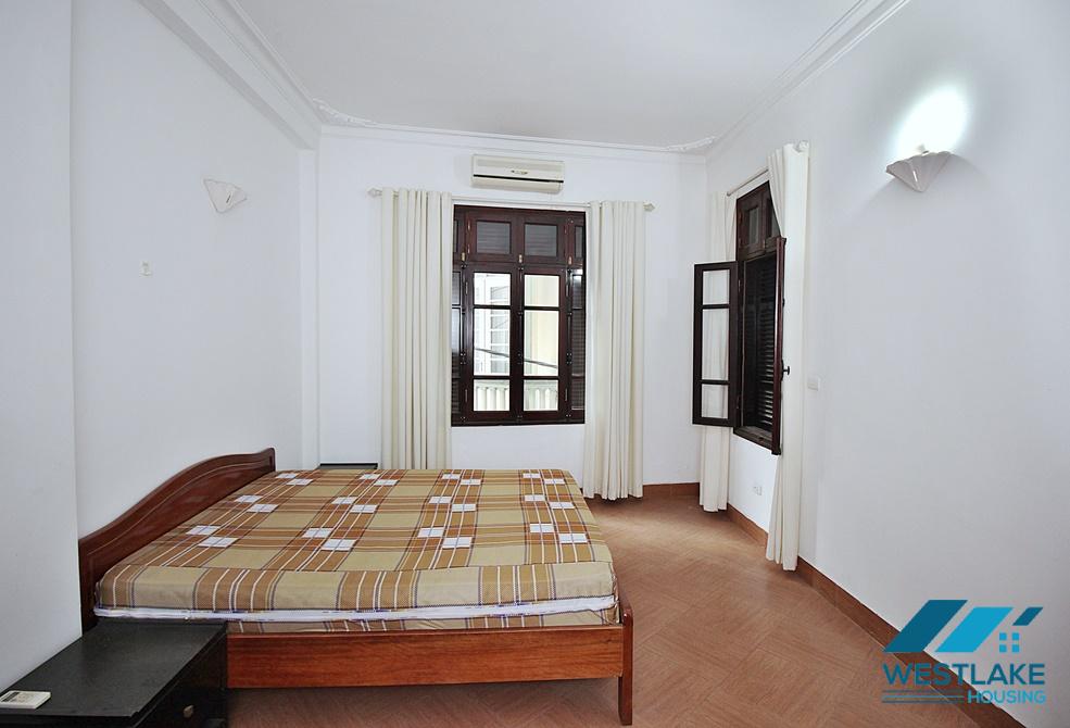 A cheap 4 bedroom house for rent in Tu Hoa, Tay Ho, Ha Noi