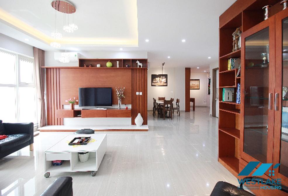 Cho thuê căn hộ 154m² đầy đủ nội thất tại khu đô thị Ciputra Cho thuê căn hộ 154m² đầy đủ nội thất tại khu đô thị Ciputra