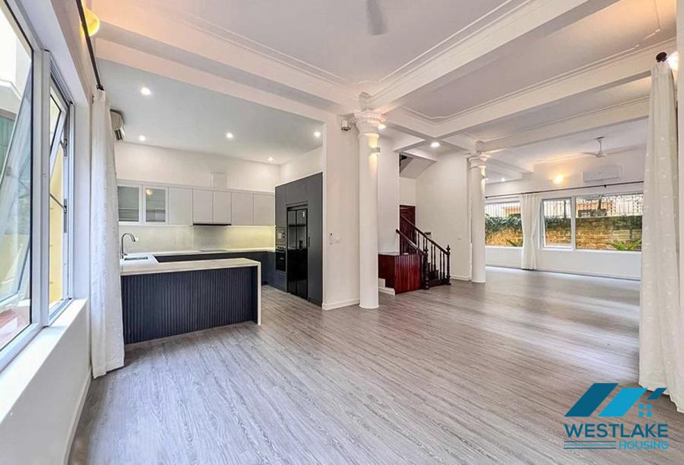 Renovated 05-bedrooms house with swimming pool for rent in Tay Ho, Ha Noi