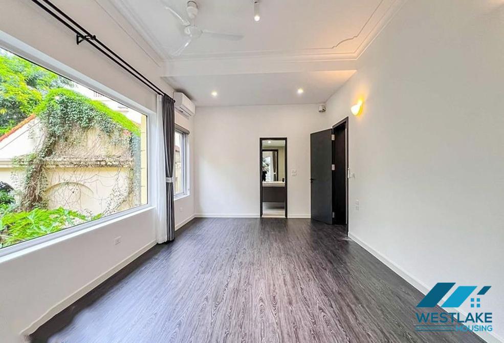 Renovated 05-bedrooms house with swimming pool for rent in Tay Ho, Ha Noi