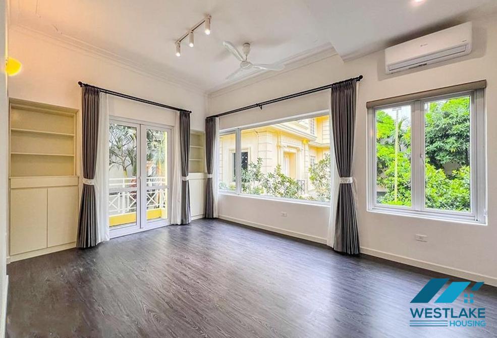 Renovated 05-bedrooms house with swimming pool for rent in Tay Ho, Ha Noi