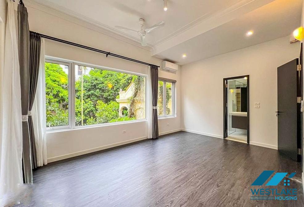 Renovated 05-bedrooms house with swimming pool for rent in Tay Ho, Ha Noi