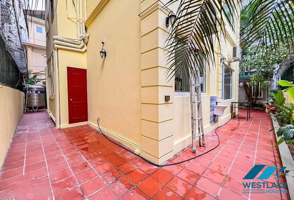 Renovated 05-bedrooms house with swimming pool for rent in Tay Ho, Ha Noi