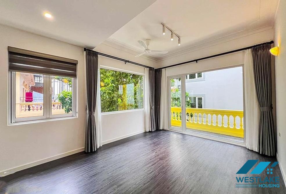 Nhà 5 Phòng Ngủ Mới Cải Tạo Lại Đẹp, Hiện Đại Có Hồ Bơi Ngoài Trời Cho Thuê Tại Tây Hồ, Hà Nội