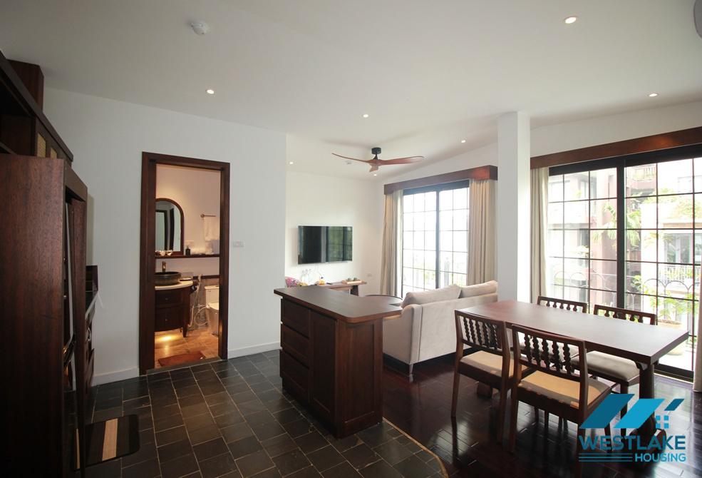 Cosy 02-bedrooms apartment near West lake, Tay Ho, Ha Noi for rent