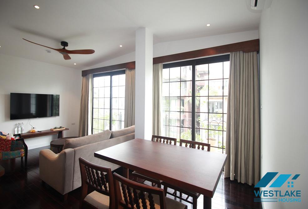 Cosy 02-bedrooms apartment near West lake, Tay Ho, Ha Noi for rent