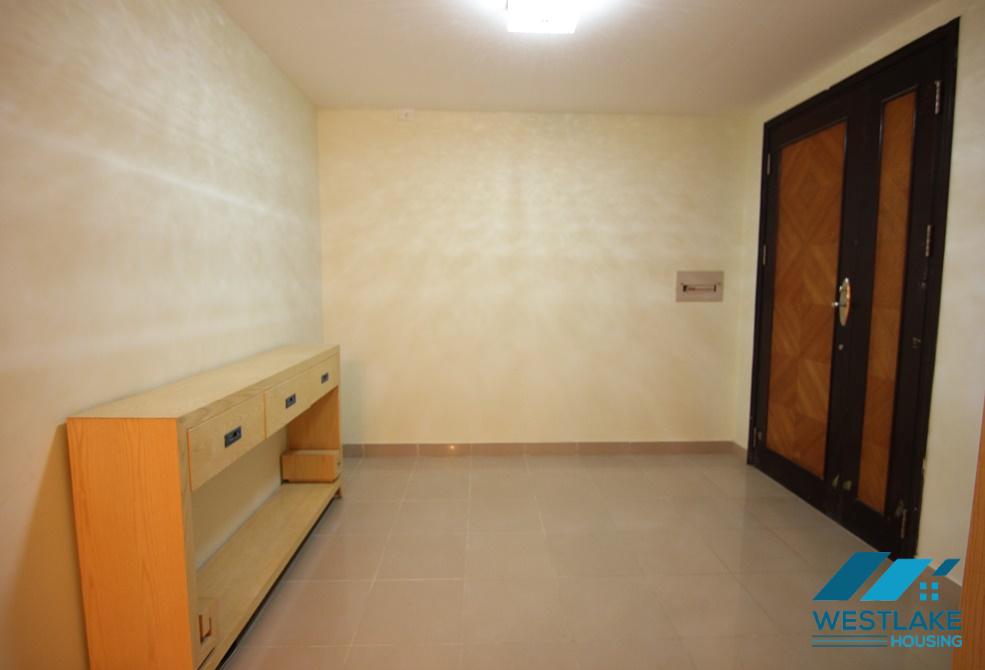 Brandnew E Tower apartment to rent in Ciputra, 153sqm, 3 bedrooms, Tay Ho, Ha Noi