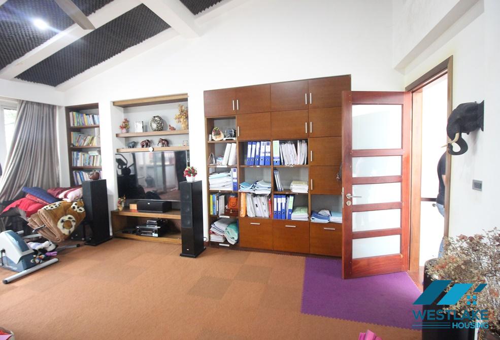 A beautiful house with 6 bedrooms for rent in Tay Ho, Ha Noi