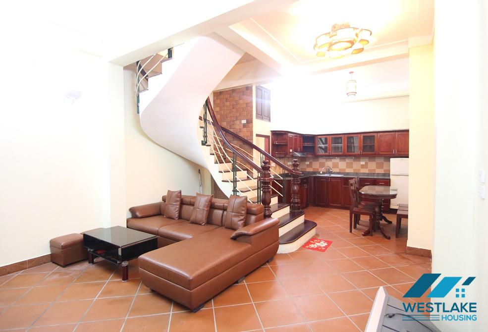 A cheap house with 4 bedroom for rent in Tu Hoa, Tay Ho