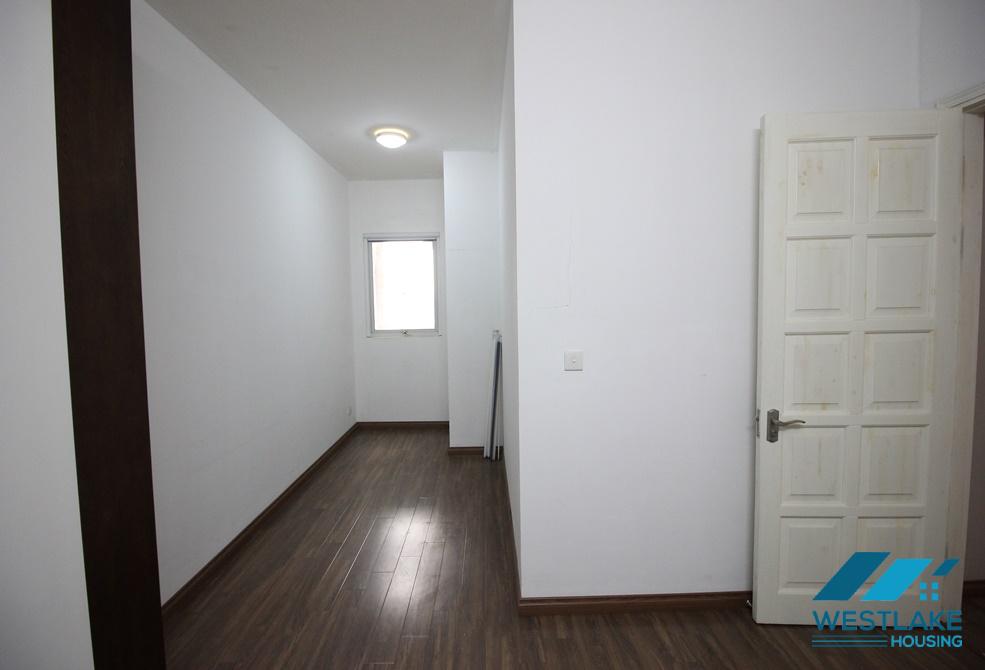 Good apartment for rent in E Ciputra, Tay Ho, Ha Noi