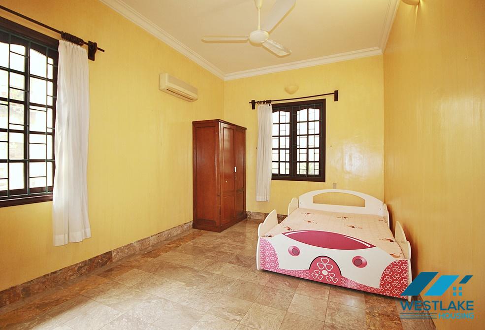 A lovely 3 bedroom house for rent in Tu Hoa, Tay Ho, Ha Noi