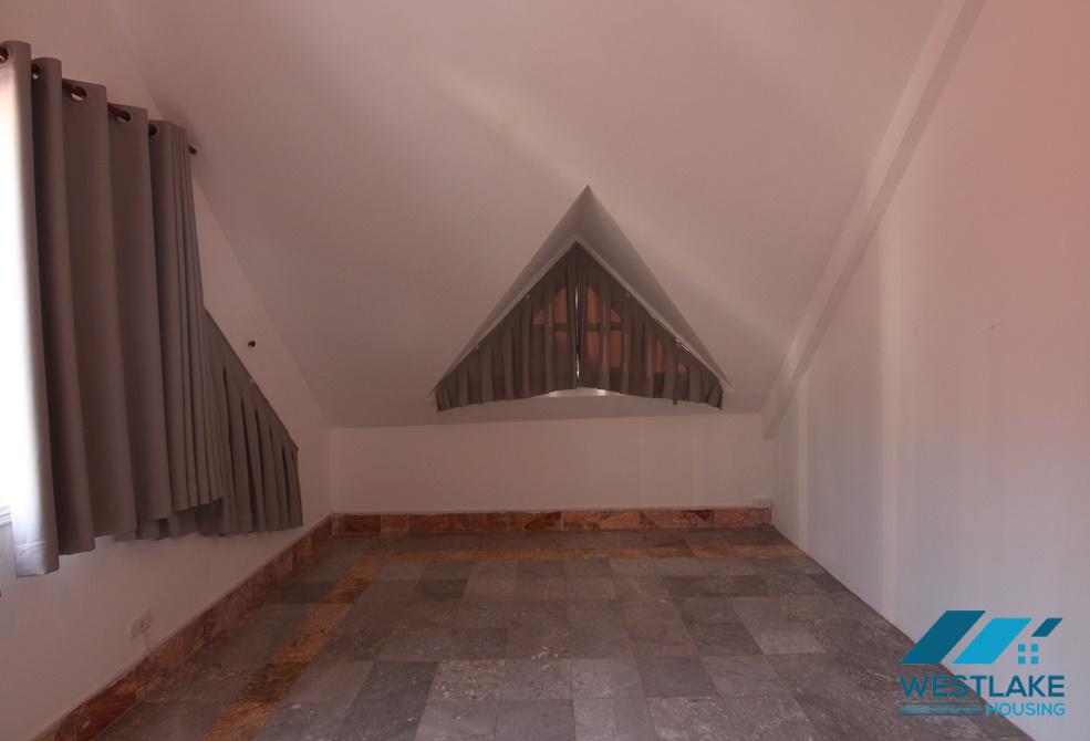 A nice house with big yard for rent in Tu Hoa, Tay Ho