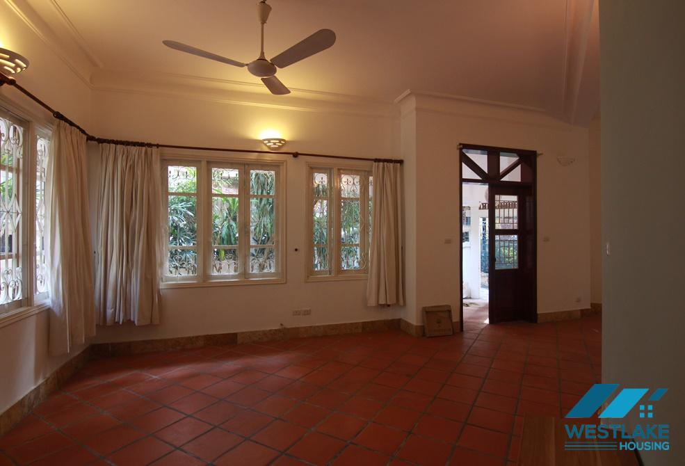 A nice house with big yard for rent in Tu Hoa, Tay Ho