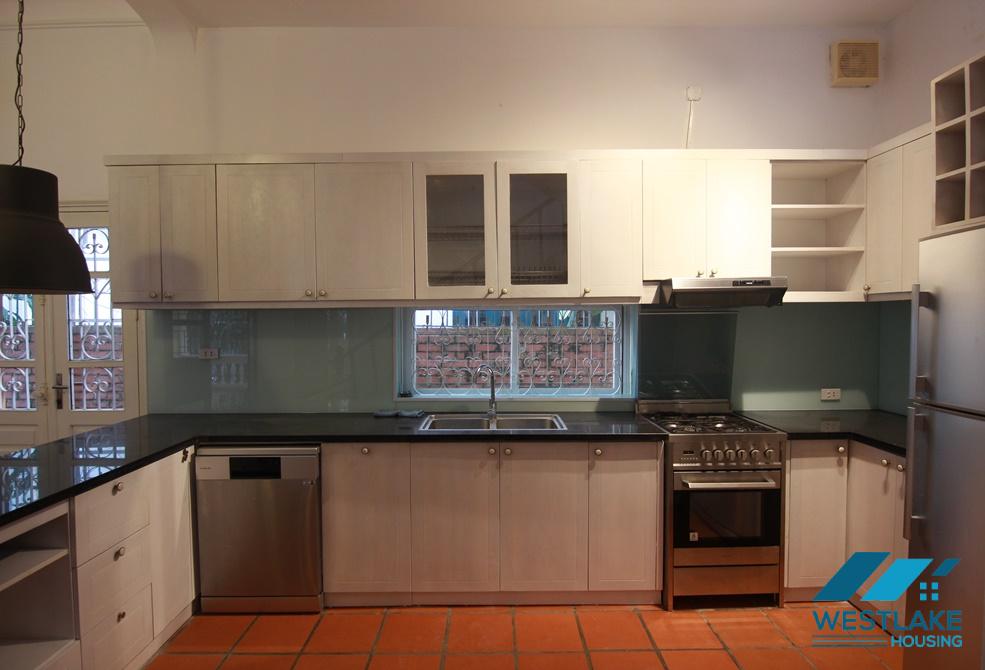 A nice house with big yard for rent in Tu Hoa, Tay Ho