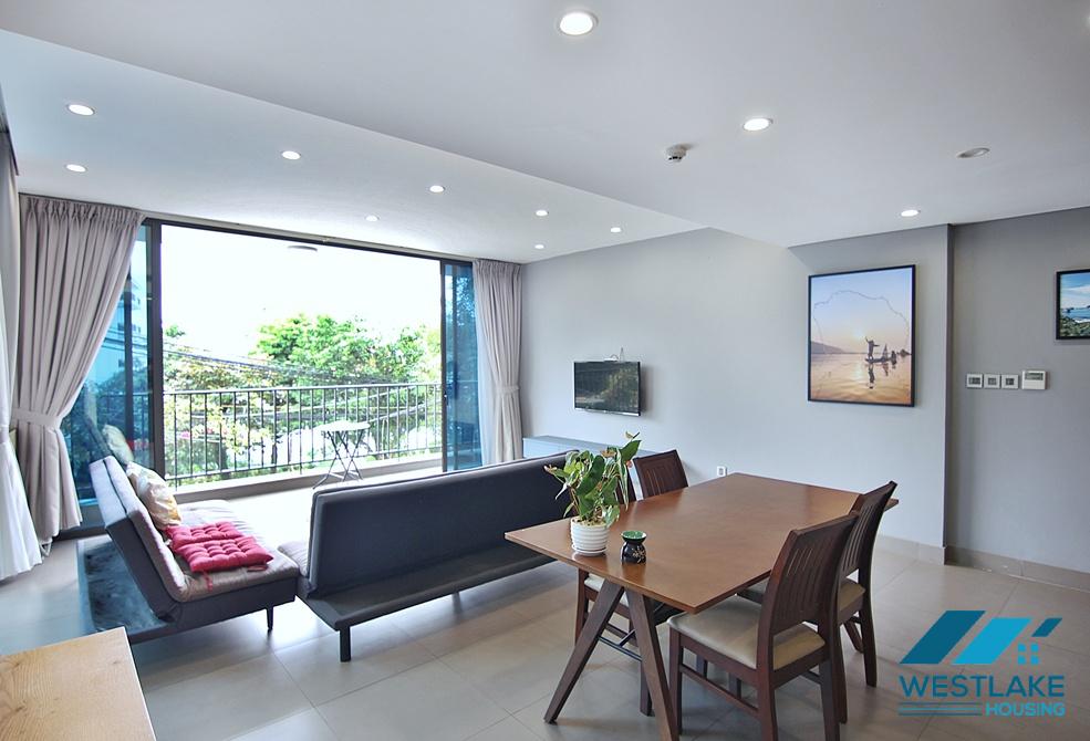 Bright 2-bedroom apartment on Tu Hoa Street, Tay Ho, Ha Noi for rent