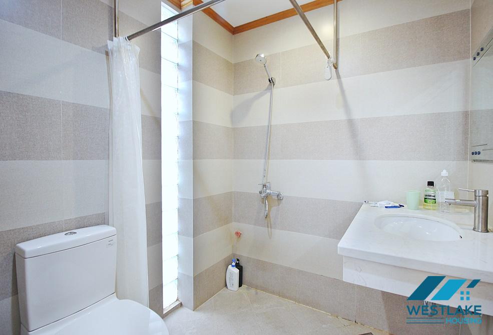 A beautiful 3 bedroom house for rent in Tu Hoa, Tay Ho, Ha Noi A beautiful 3 bedroom house for rent in Tu Hoa, Tay Ho, Ha Noi