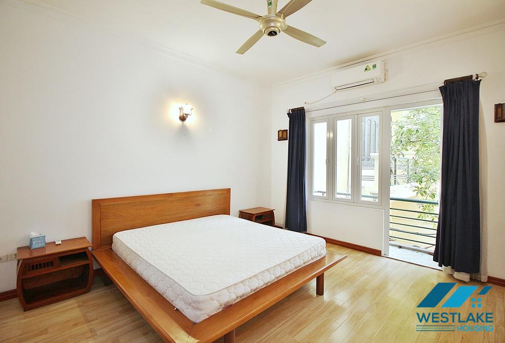 A beautiful 3 bedroom house for rent in Tu Hoa, Tay Ho, Ha Noi A beautiful 3 bedroom house for rent in Tu Hoa, Tay Ho, Ha Noi