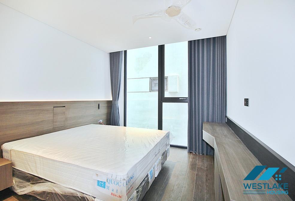 Beautiful lake view 02-bedroom apartment for rent in Tu Hoa, Tay Ho, Ha Noi