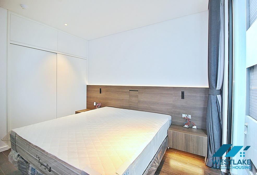 Beautiful lake view 02-bedroom apartment for rent in Tu Hoa, Tay Ho, Ha Noi