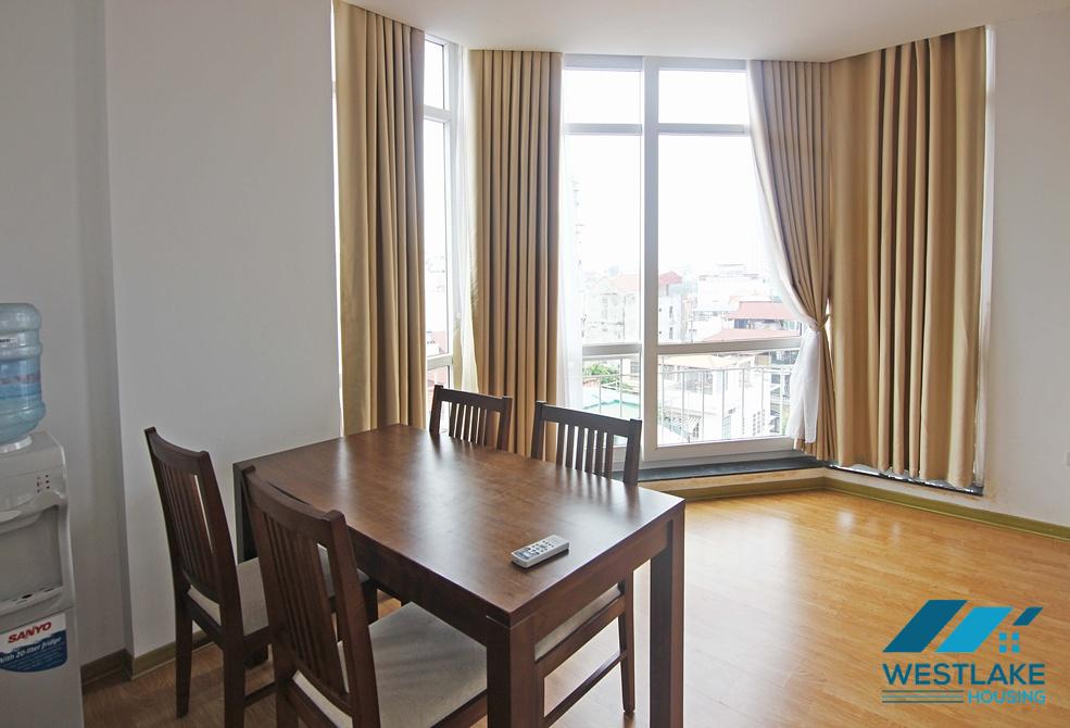 Affordable price 2 bedrooms apartment for rent in Xuan Dieu area, Tay Ho, Ha Noi
