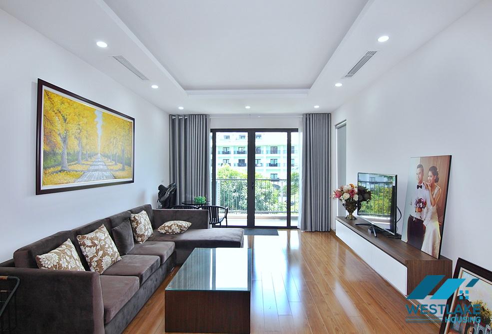 Spacious 1 bedroom apartment for rent in Tu Hoa, Tay Ho, Ha Noi