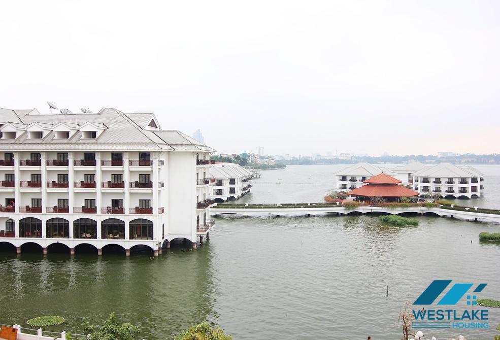 A nice lake view apartment for rent in Tu Hoa, Tay Ho