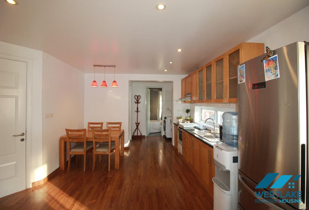 Quiet and spacious 02 bedrooms apartment for rent in Xuan Dieu, Tay Ho, Hanoi