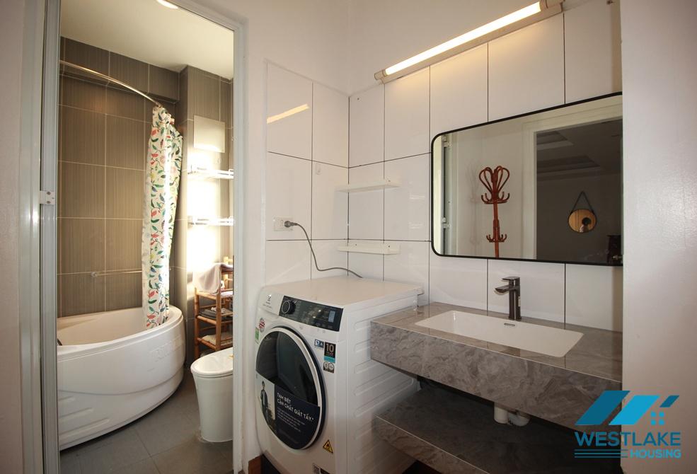 Quiet and spacious 02 bedrooms apartment for rent in Xuan Dieu, Tay Ho, Hanoi