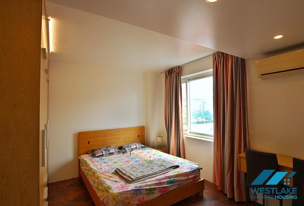 Good price one bedroom apartment in Xuan Dieu area, Tay Ho, Ha Noi