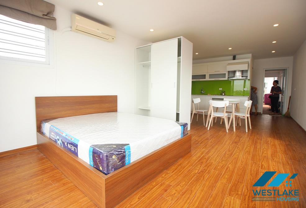 A top floor studio with nice lake view for rent in Tu Hoa, Tay Ho
