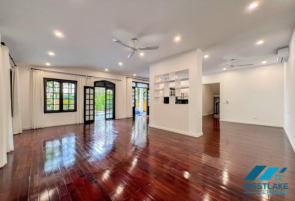 Renovated villa with outdoor swimming pool for rent in Tay Ho area, Ha Noi