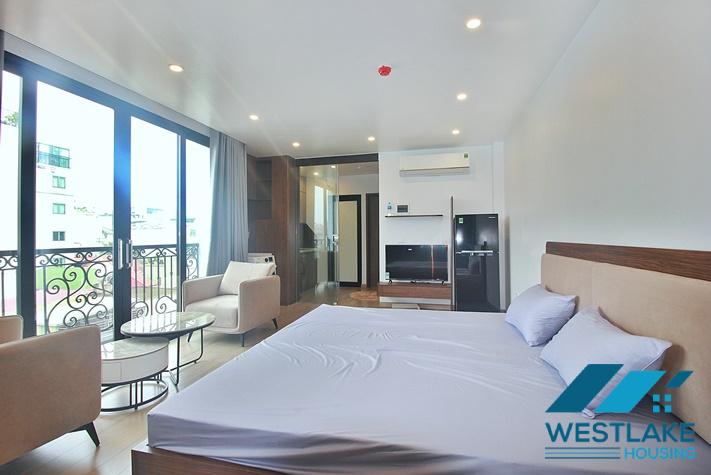 Beautiful Studio Apartment with lake view for rent in Au Co, Tay Ho, Hanoi