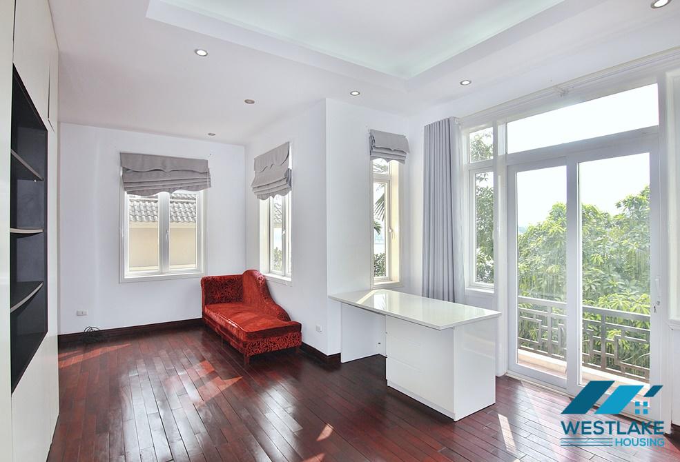 A beautiful villa on lakeside for rent in Tu Hoa, Tay Ho A beautiful villa on lakeside for rent in Tu Hoa, Tay Ho