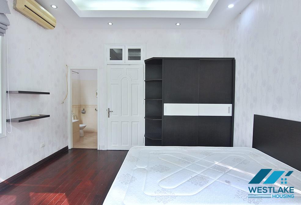 A beautiful villa on lakeside for rent in Tu Hoa, Tay Ho A beautiful villa on lakeside for rent in Tu Hoa, Tay Ho