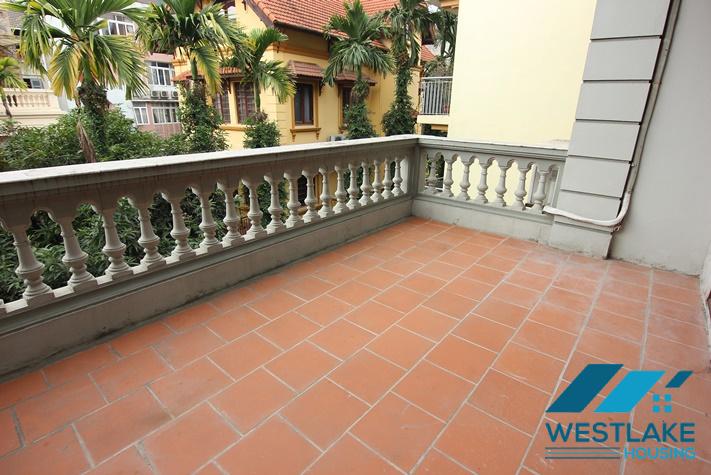 Cho Thuê Nhà 5 Phòng Ngủ Rộng Đẹp, Có Sân Và Ban Công Thoáng Sáng Tại Tô Ngoc Vân Tây Hồ, Hà Nội Cho Thuê Nhà 5 Phòng Ngủ Rộng Đẹp, Có Sân Và Ban Công Thoáng Sáng Tại Tô Ngoc Vân Tây Hồ, Hà Nội