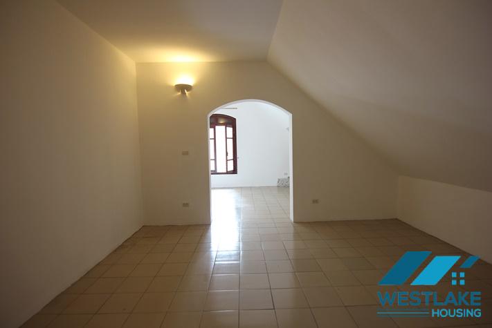 Cho Thuê Nhà 5 Phòng Ngủ Rộng Đẹp, Có Sân Và Ban Công Thoáng Sáng Tại Tô Ngoc Vân Tây Hồ, Hà Nội Cho Thuê Nhà 5 Phòng Ngủ Rộng Đẹp, Có Sân Và Ban Công Thoáng Sáng Tại Tô Ngoc Vân Tây Hồ, Hà Nội