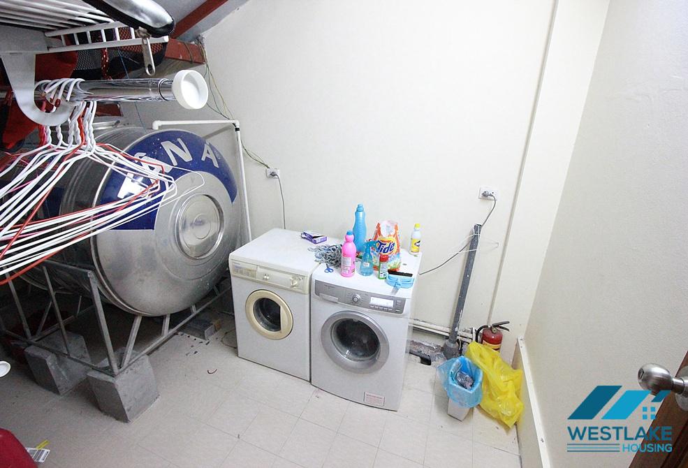 Cho Thuê Nhà 5 Phong Ngủ Đẹp  Thoáng  Mát Có Hồ Bơi Tại Khu Vực Tây Hồ, Hà Nội